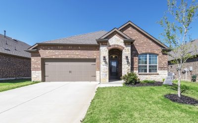 10709 Klondike Lane, Aubrey, Texas 76227